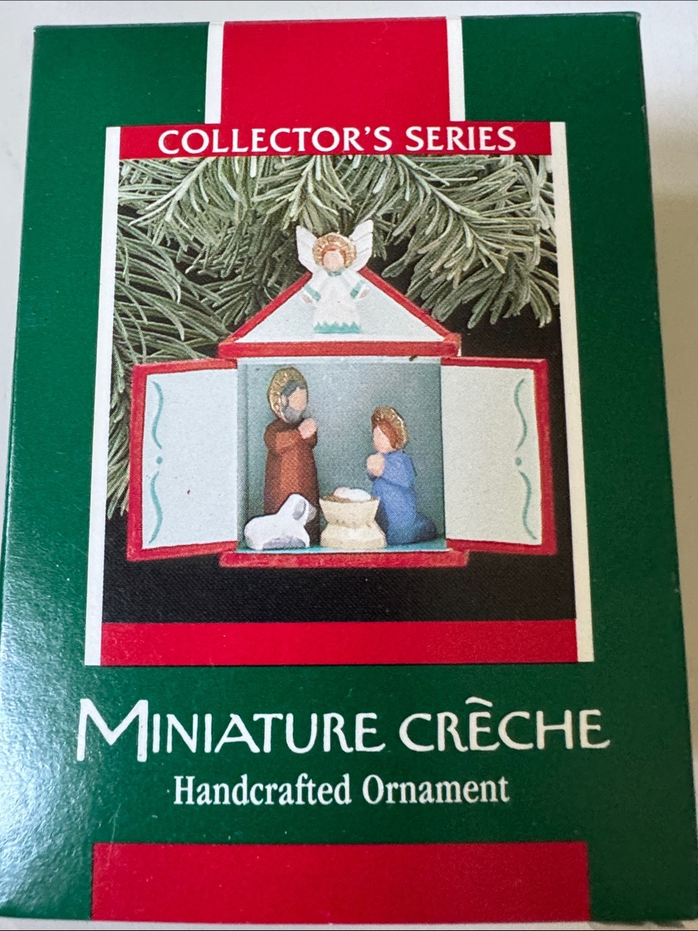 Hallmark Miniature Crèche Ornament - Opens & Closes
